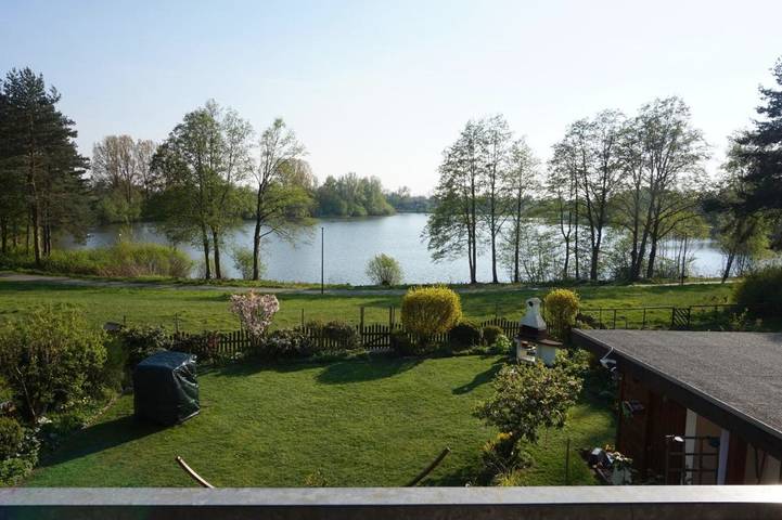 Ferienwohnung für 4 Personen, mit Balkon und Seeblick sowie Ausblick in Bad Lippspringe