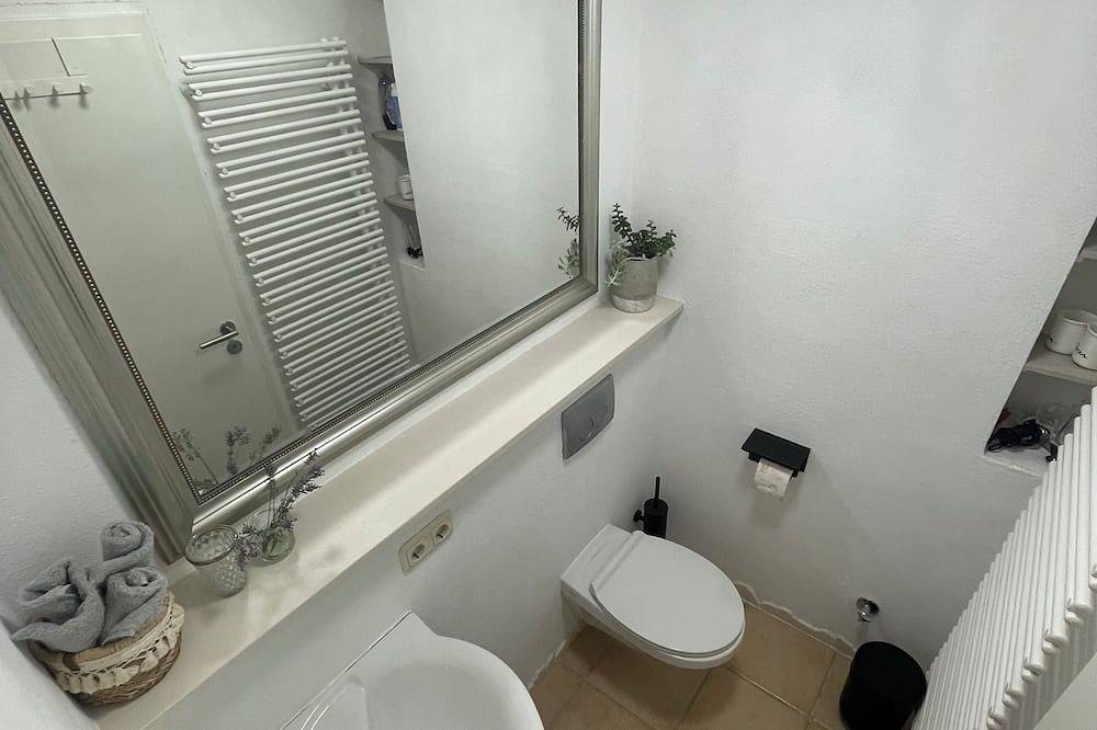 Ganze Wohnung, Schicke, ruhig gelegene Ferienwohnung in Amerang in Amerang, Landkreis Rosenheim