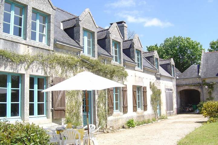 Location de vacances pour 8 personnes, avec Terrasse et Jardin dans Plage Langoz