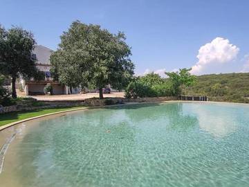 Cottage pour 10 personnes, avec vue ainsi que jardin et piscine à Saint-Maximin (Nimes)