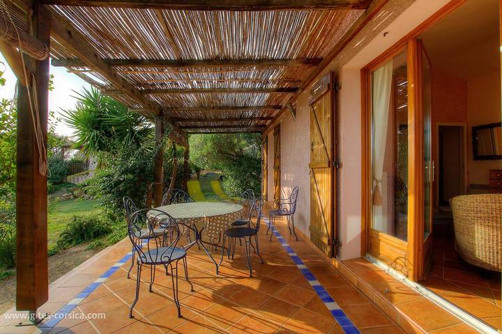 Gîte pour 4 personnes, avec Terrasse ainsi que Jardin et Vue à Monacia-d'Aullène - 4