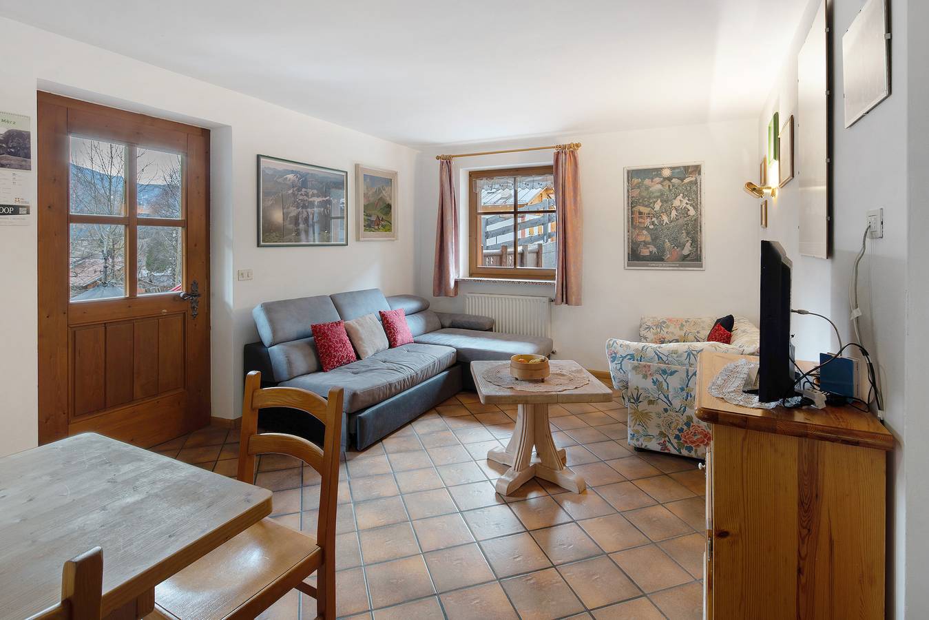 Appartamento intero, Appartamento 'Doleda' con vista sulle montagne, Wi-Fi e aria condizionata in Soraga, Dolomiti Superski