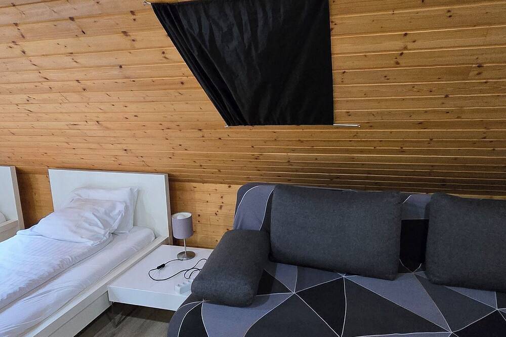 Ganze Wohnung, Cozy Studio for 3 with Roof terrace! in Zürich, Bezirk Zürich