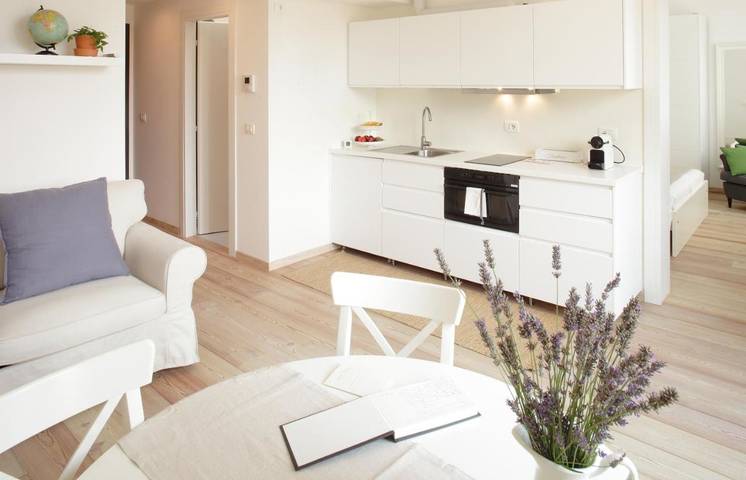 Vakantieappartement voor 4 personen, met Zwembad en Uitzicht in Mira