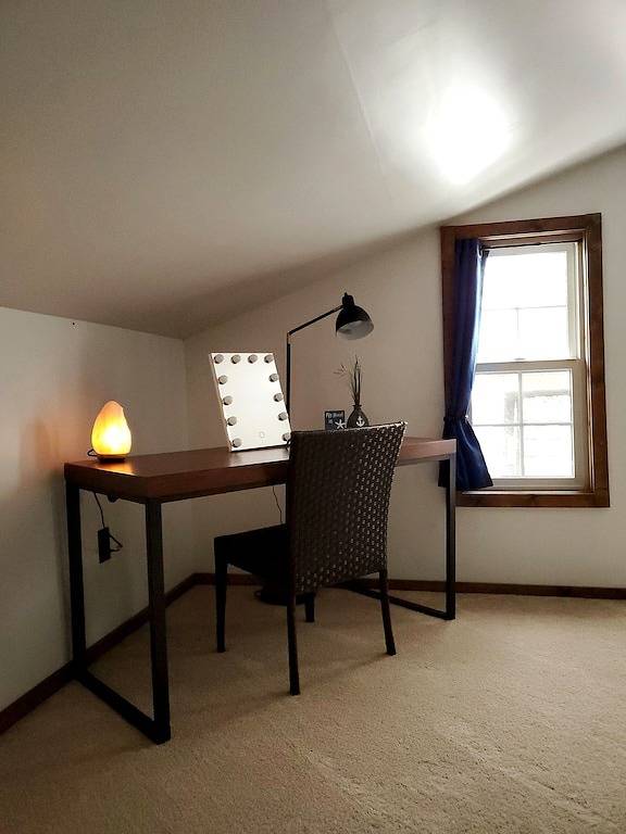 Cottage for 6 people, with yard and balcony as well as hot tub in Lake Erie