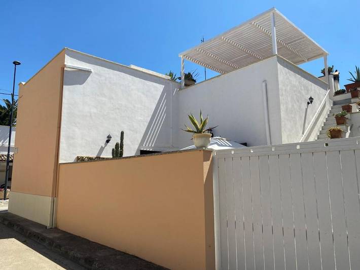 Casa vacanza per 6 persone, con Terrazza e Giardino nonché Panorama a Felline