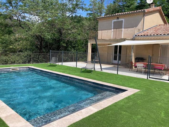 Villa pour 8 personnes, avec jardin ainsi que piscine et vue - 1