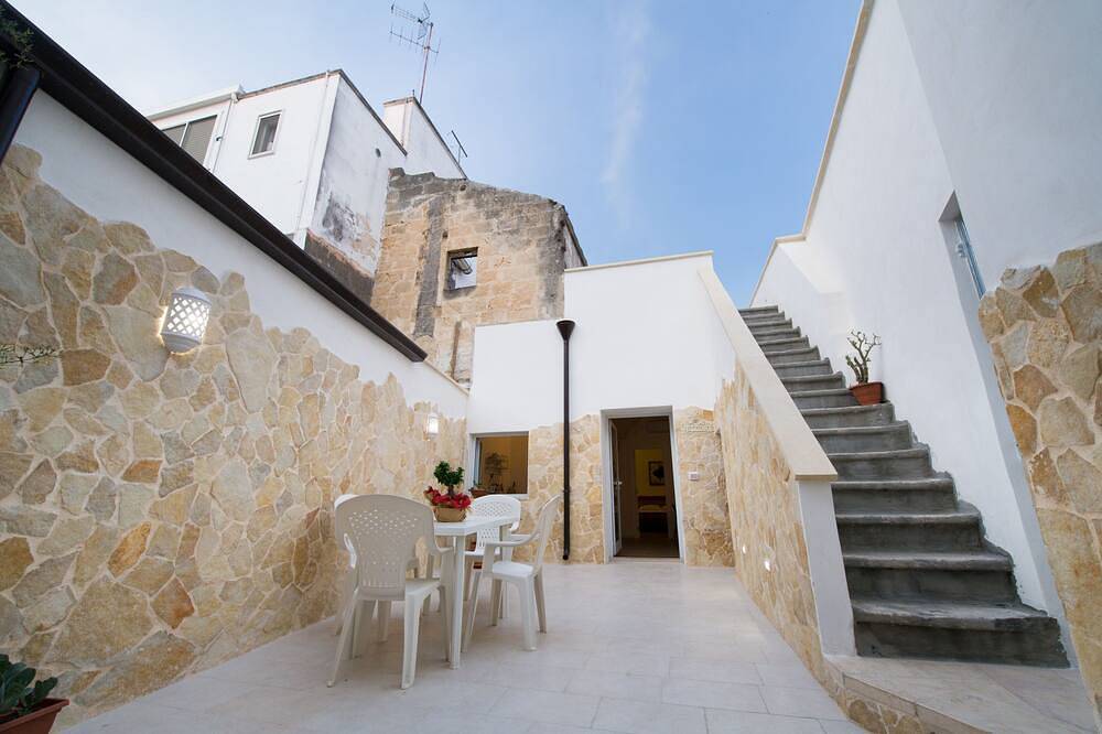 Appartement entier, \"Casa Bova Mary\" centrale Mesagne in Mesagne, Salento