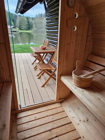 Chalet für 2 Personen, mit Seeblick und Sauna sowie Ausblick und Garten, mit Haustier in Slowenien