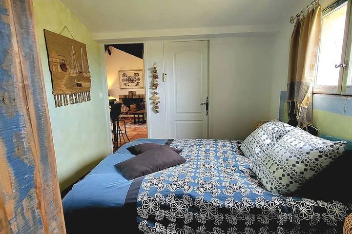 Location de vacances pour 4 personnes, avec terrasse ainsi que piscine et jardin à Vestric-et-Candiac - 2