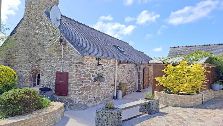 Location de vacances pour 7 personnes, avec jardin à Landéda