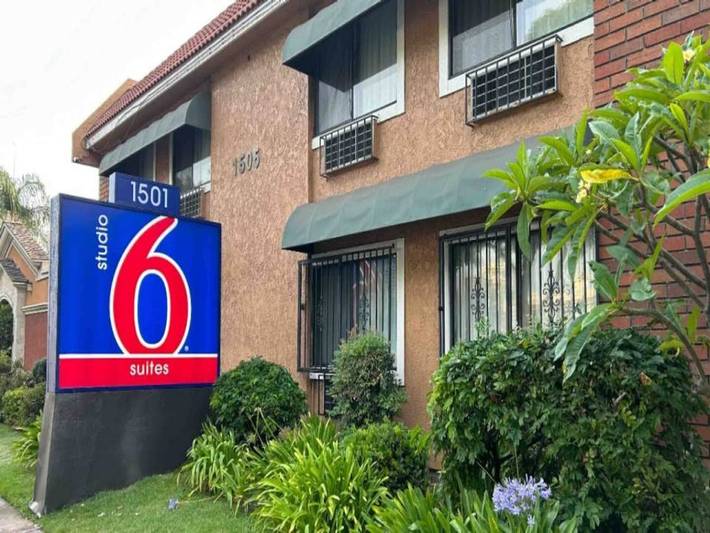 Apartamento entero, 1 cama king size | No fumadores, microondas in Santa Ana (california), Condado de Orange