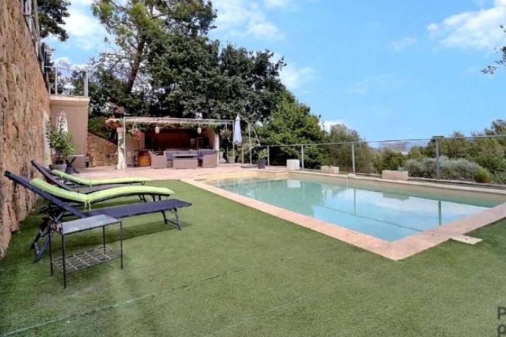 Ganze Wohnung, Accommodation with swimming pool in Le Cannet-des-Maures, Draguignan Region