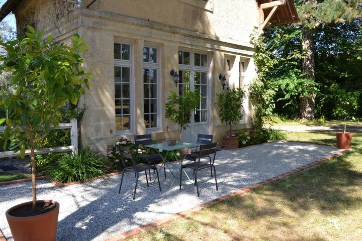 Gîte pour 4 personnes, avec piscine ainsi que jardin et jacuzzi à Saint-Justin - 2