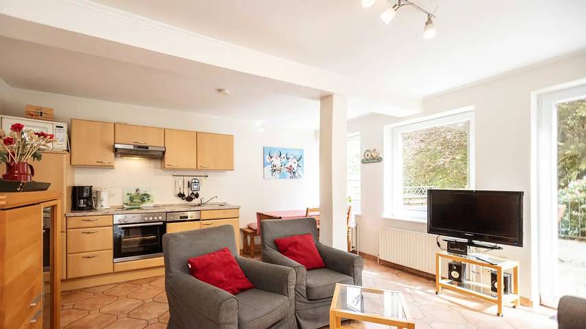 Ferienwohnung für 4 Personen, mit Terrasse und Garten sowie Sauna, mit Haustier - 1