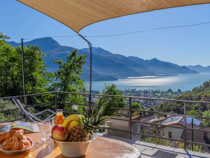 Ferienhaus für 5 Personen, mit Seeblick und Terrasse sowie Garten - 1
