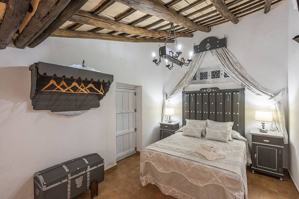 Villa Con Encanto Los Mellizos in Peñaflor, Sevilla Province