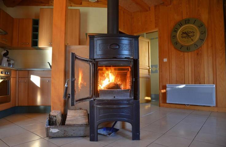 Gîte pour 6 personnes, avec terrasse et jardin dans le Jura - 4