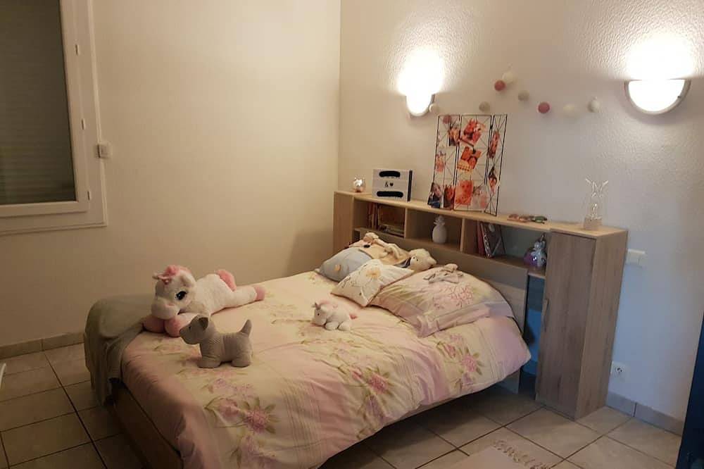 Entire apartment, Apartment in Murviel-lès-Béziers, Mediterranean Coast (France)