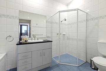 Holiday Rental for 8 People in Adelaide, South Australia, Photo 2
