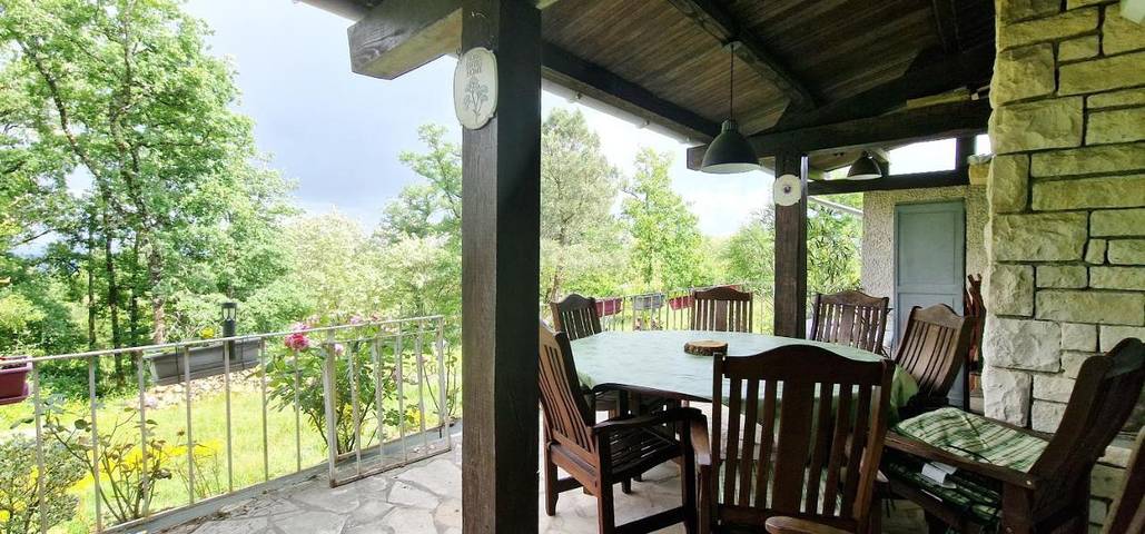 Location de vacances pour 10 personnes, avec jardin et vue, animaux acceptés à Brignac-la-Plaine - 2