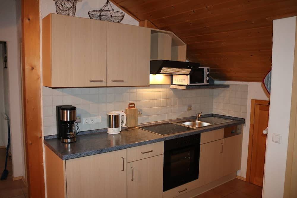 Entire apartment, Beautiful holiday flat surrounded by lakes, mountains ans nature in Eggstätt, Chiemsee