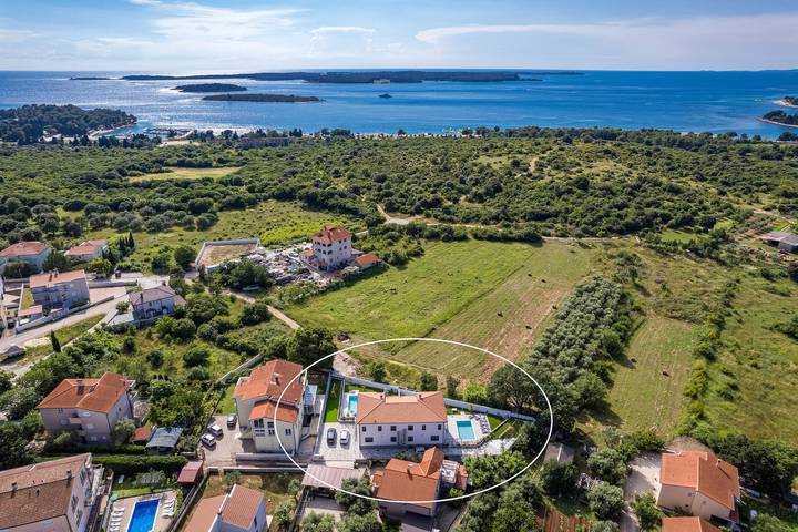 Villa pour 6 personnes, avec jardin, adapté aux familles à Pula - 3