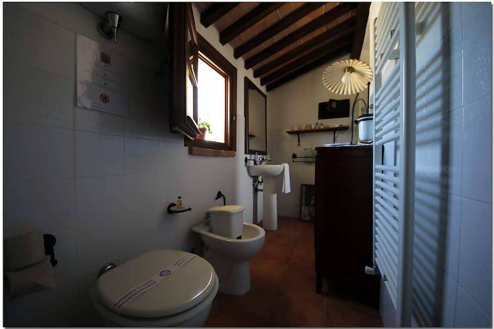 Alleinstehendes Ferienhaus mit Klimaanlage, privatem Pool,  W-Lan, Tv, Innenhof, Panoramablick in Cortona, Arezzo Provinz