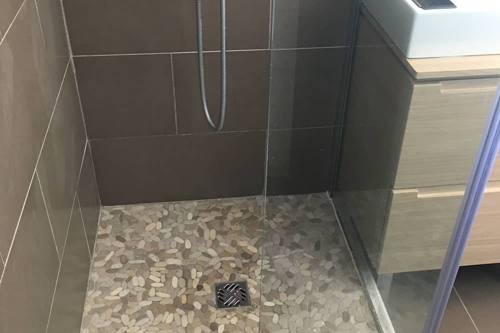 Appartement entier, Appart 150m des plages, au calme. Classée 1 des plus belle baie du monde in La Ciotat, Région de Marseille