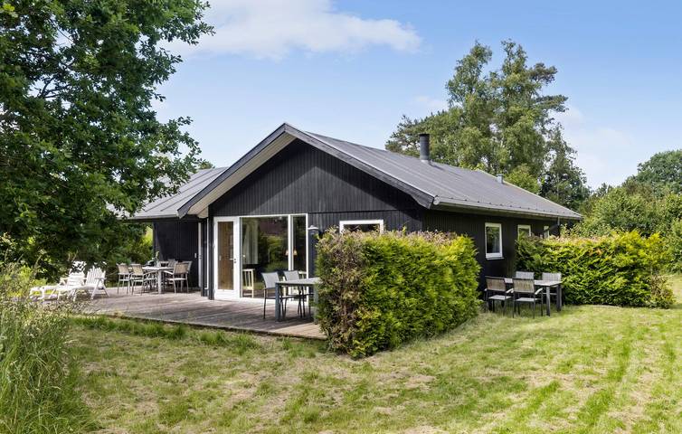 Ferieudlejning for 9 personer, med Terrasse i Grenaa