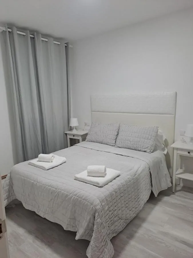 Apartamento de vacaciones para 6 personas, con terraza y vistas - 1
