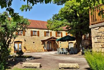 Chambre d’hôte pour 2 personnes, avec jardin et piscine en Dordogne