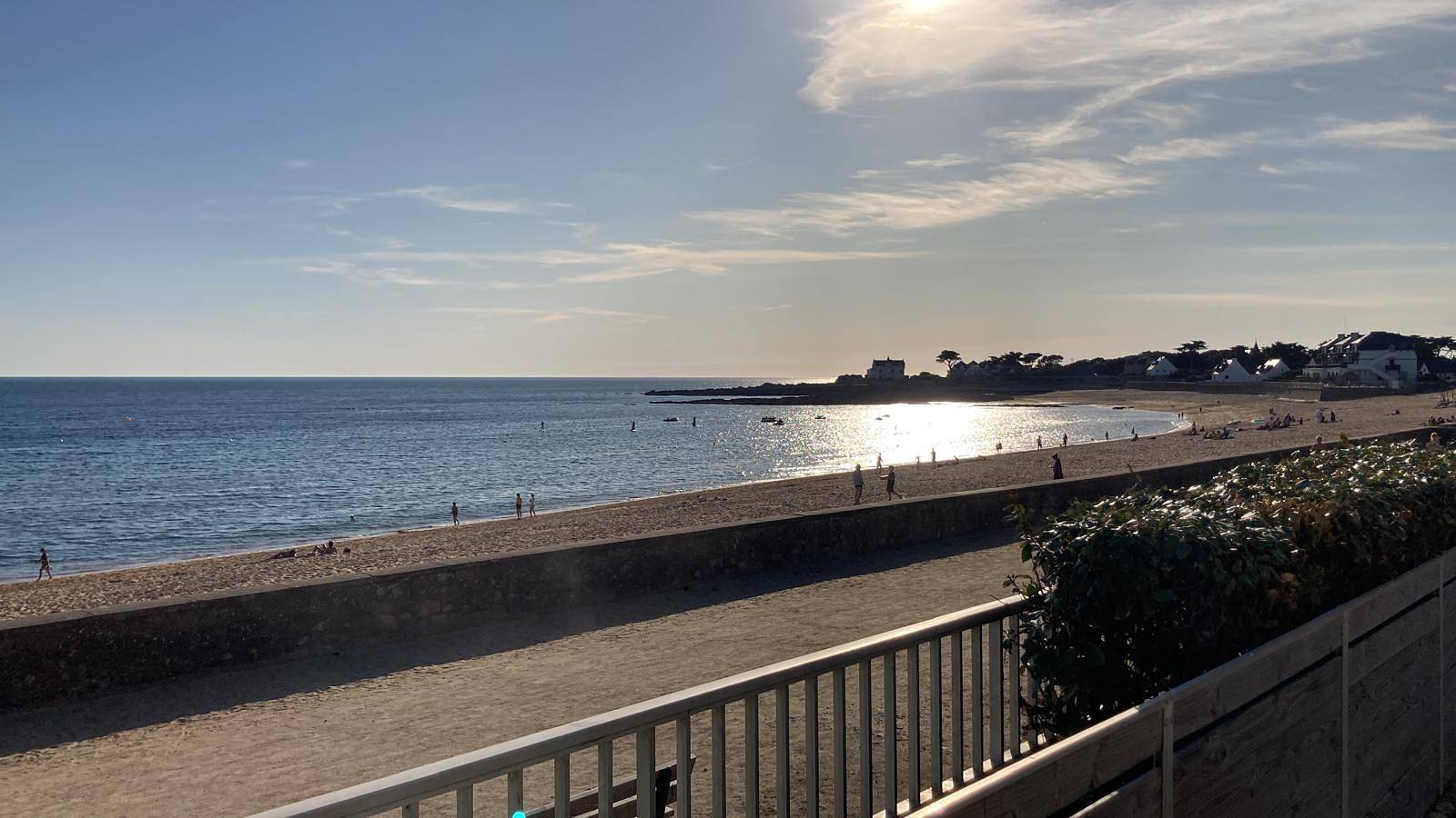 Maison de vacances 'Villa Timao Plage' avec vue sur la mer, terrasse privée et Wi-Fi in Batz-sur-Mer, Côte d'Amour