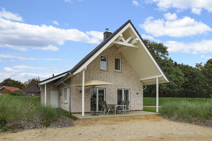 Bungalow für 4 Personen, mit Balkon/Terrasse und Terrasse - 1