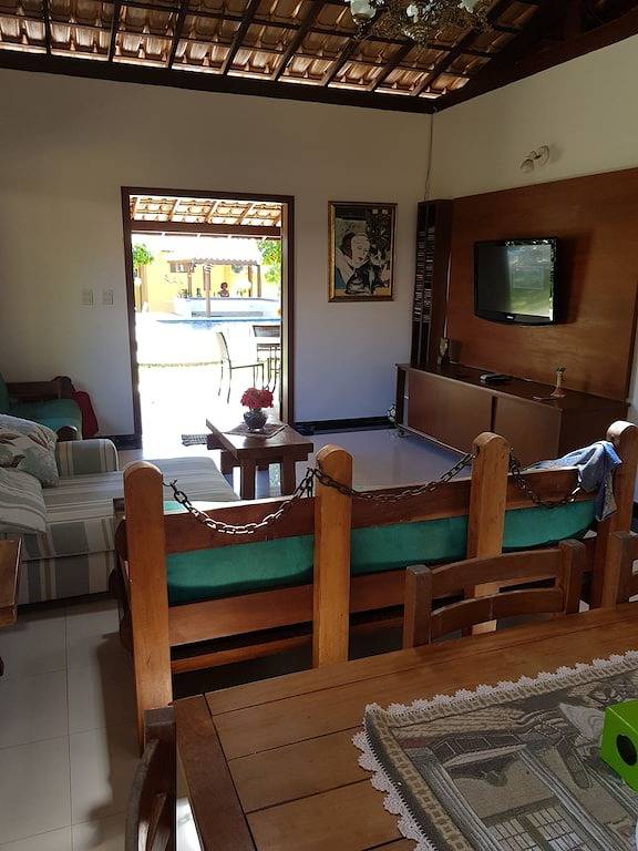 Sehr schönes Hotel mit einem Pool, ein Spielzimmer, usw. 10 min. der Strand. in Camaçari, Linha Verde