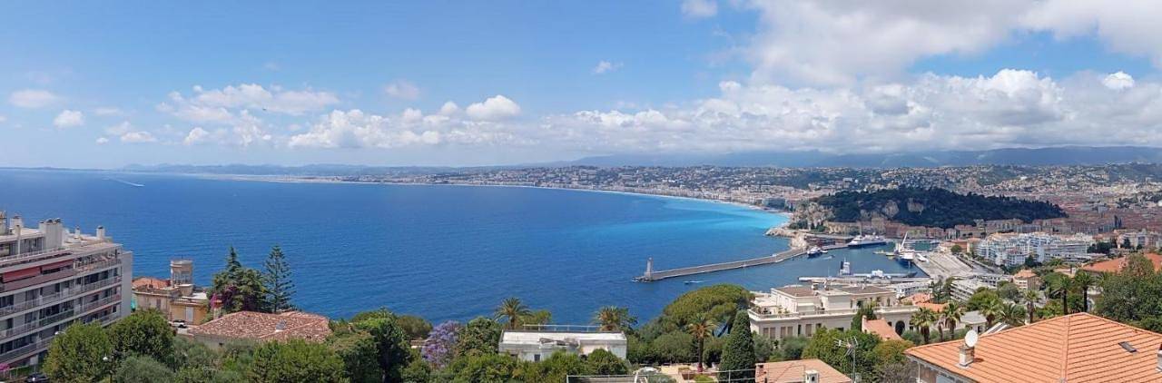 Maison d’hôte pour 2 personnes, avec Terrasse ainsi que Jardin et Vue à Nice