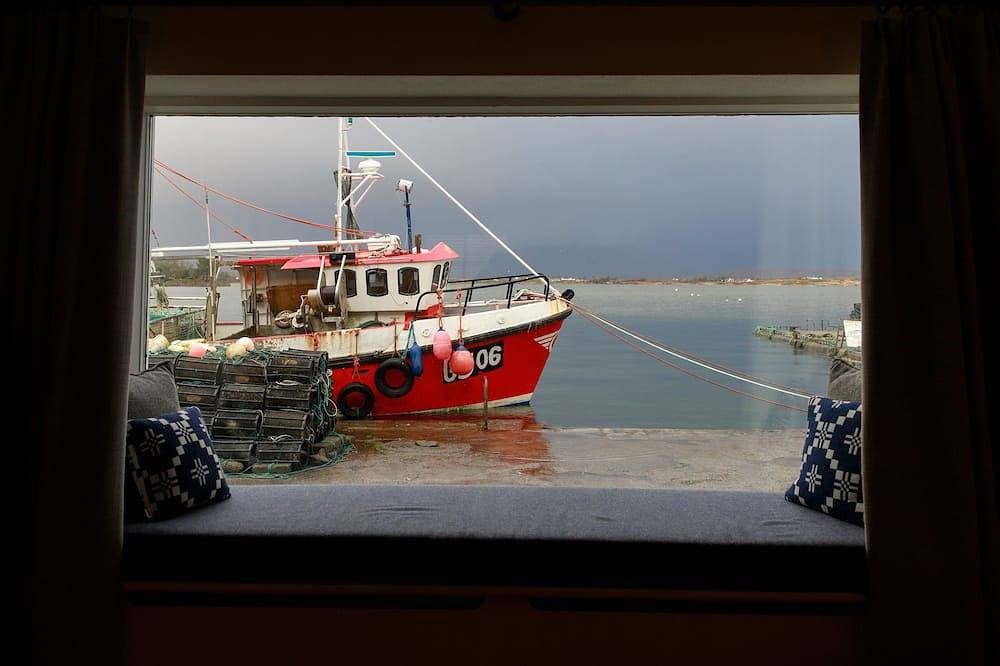 Roundstone Quay House in Roundstone, Connacht