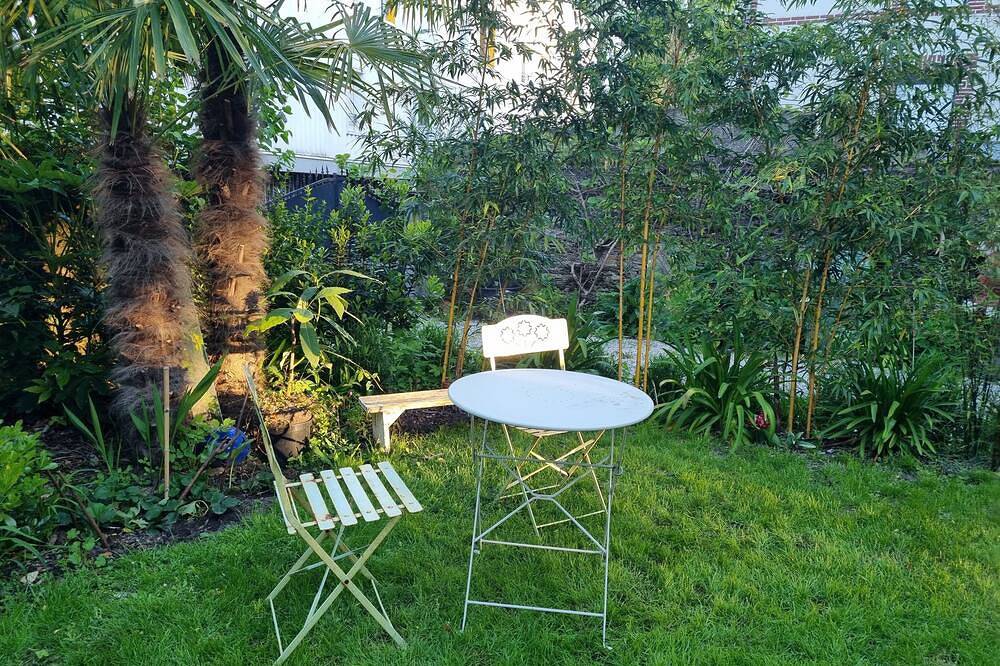 Jolie Maison et Jardin en Bord de Loire in Rezé, Nantes region