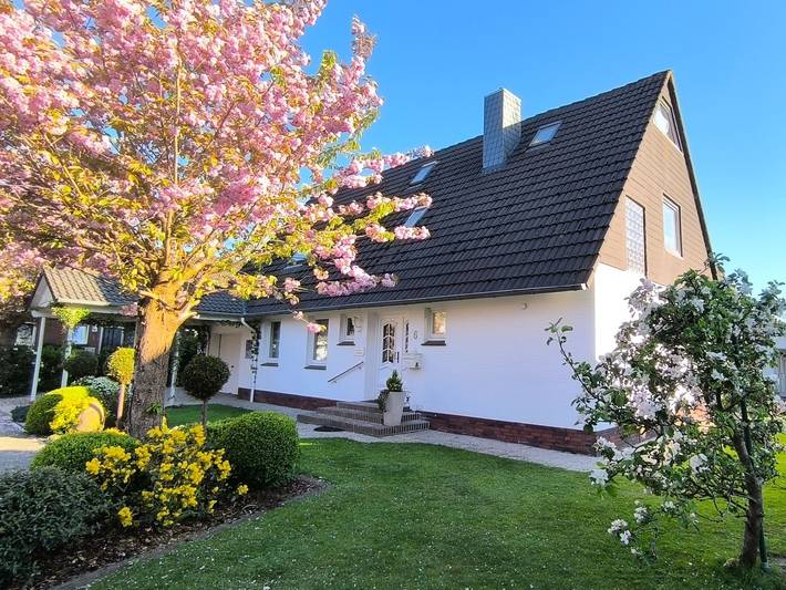 Ferienwohnung für 4 Personen, mit Terrasse und Garten in Marienhafe - 2