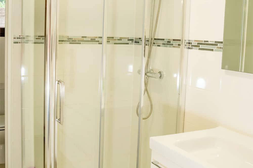 Appartement entier, Qhome 5 - F3 confortable entre Paris & Disney*Parking privé in Villiers-sur-Marne, Val-de-Marne