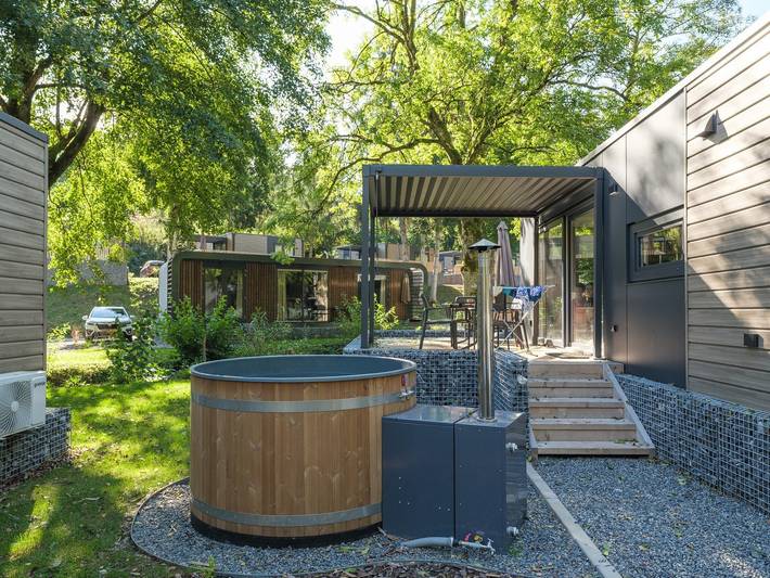 Ferienhaus für 4 Personen, mit Garten und Whirlpool in Luxemburg