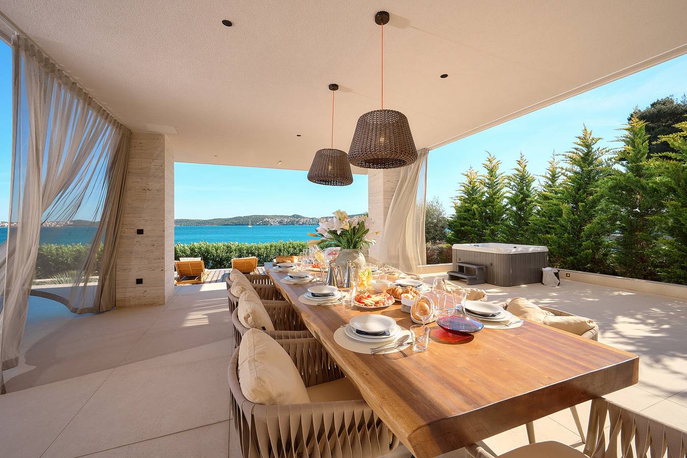 Luxury Beachfront Villa Malia Trogir with Pool in Trogir, Split-Dalmatien
