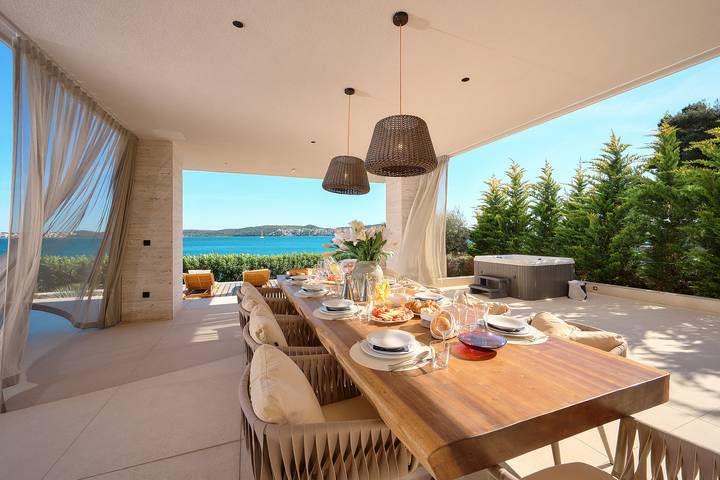 Villa pour 10 personnes, avec jardin à Trogir - 2
