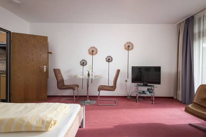 Ferienwohnung für 2 Personen, mit Pool und Balkon in Lahnstein - 3