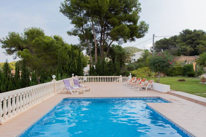 Villa 'La Paz' with Private Pool, Shared Terrace and Wi-Fi in Cap Martí, Jávea