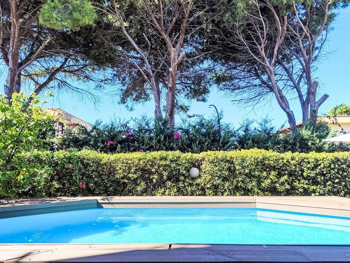 Casa 2 Personas in Campofelice di Roccella, Provincia de Palermo