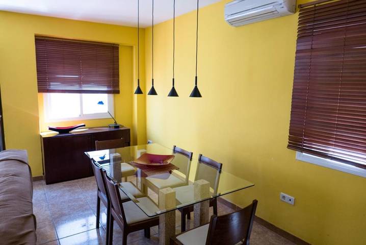 Location de vacances pour 6 personnes, avec terrasse, animaux acceptés à Móra d'Ebre