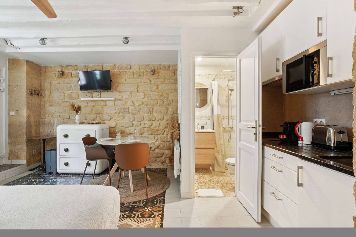 Studio entier, Cosy 2P studio in the heart of Paris - Bastille in Paris, Île de France