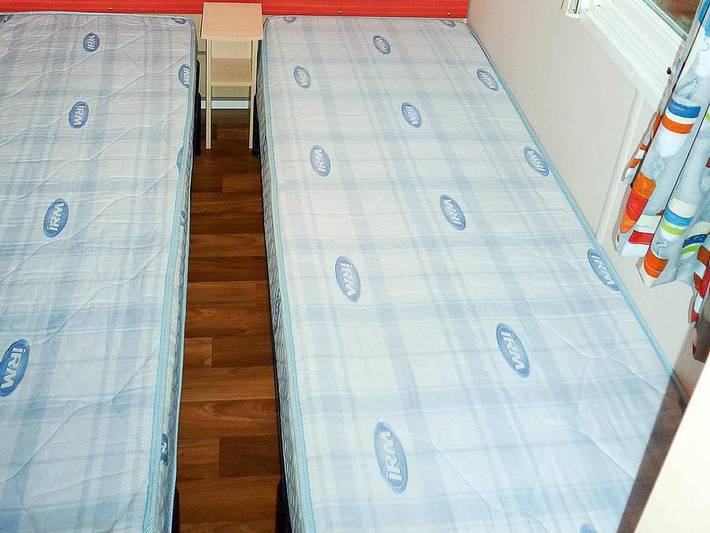 Camping De La Vallée - Mobilheim 4 personen - Mobilheim Supervenus 25m² Klimatisiert + überdachte Terrasse 10m². in Saint-Jean-Pla-de-Corts, Mittelmeerküste (Frankreich)