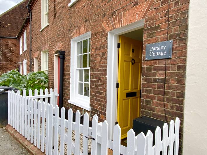 Log cabin for 4 people, with garden in Southwold